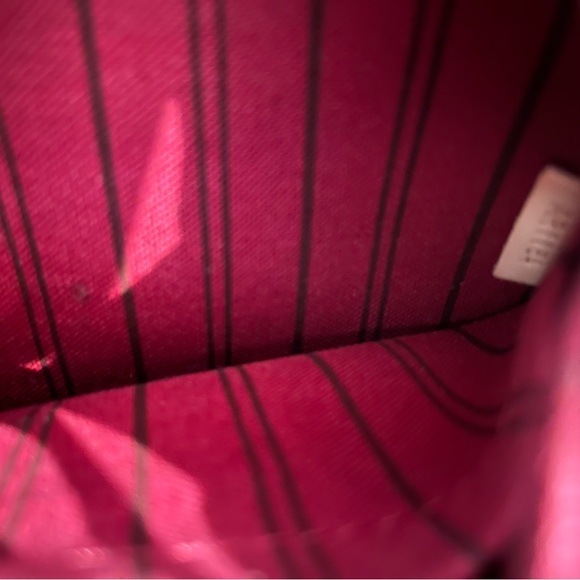 Louis Vuitton  Monogram PM Neverfull - Picture 8 of 8